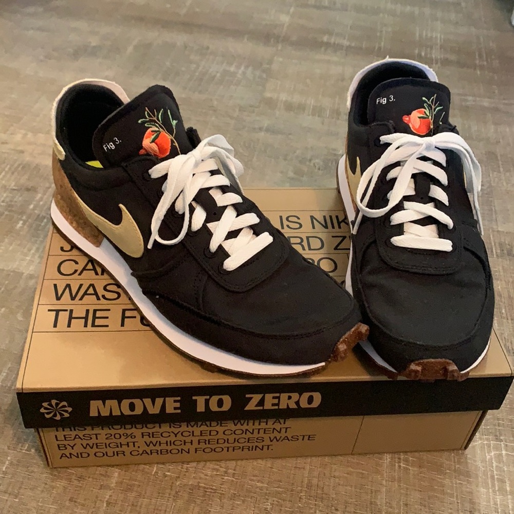Nike floral collection shoes